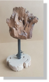POMA 2021   15�   5X5X13cm.  
